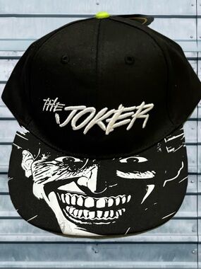 Batman Black and White "The Joker" Graphic Snapback Hat with Lime Accent